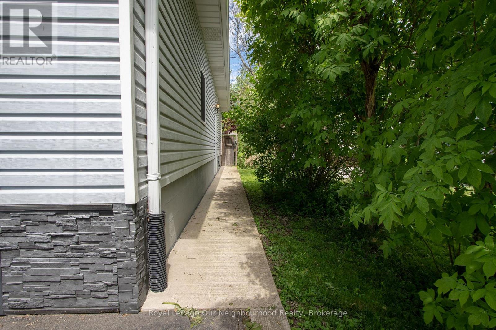 Basement - 104 Dominion Road, Fort Erie, Ontario  L2A 1E8 - Photo 2 - X13479654