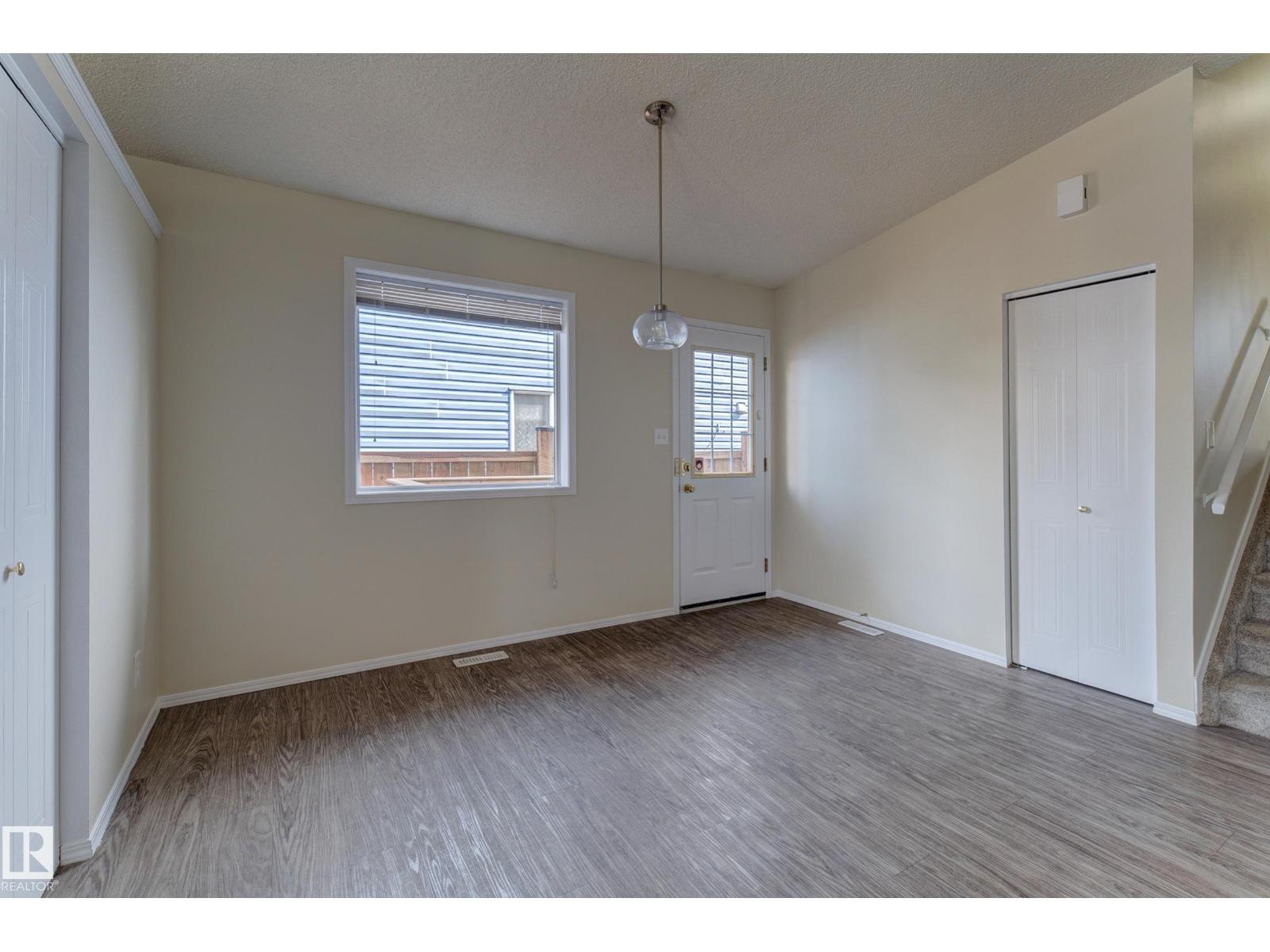 1523 Jarvis Cr NW, Edmonton, Alberta  T6L 6S4 - Photo 15 - E4495213