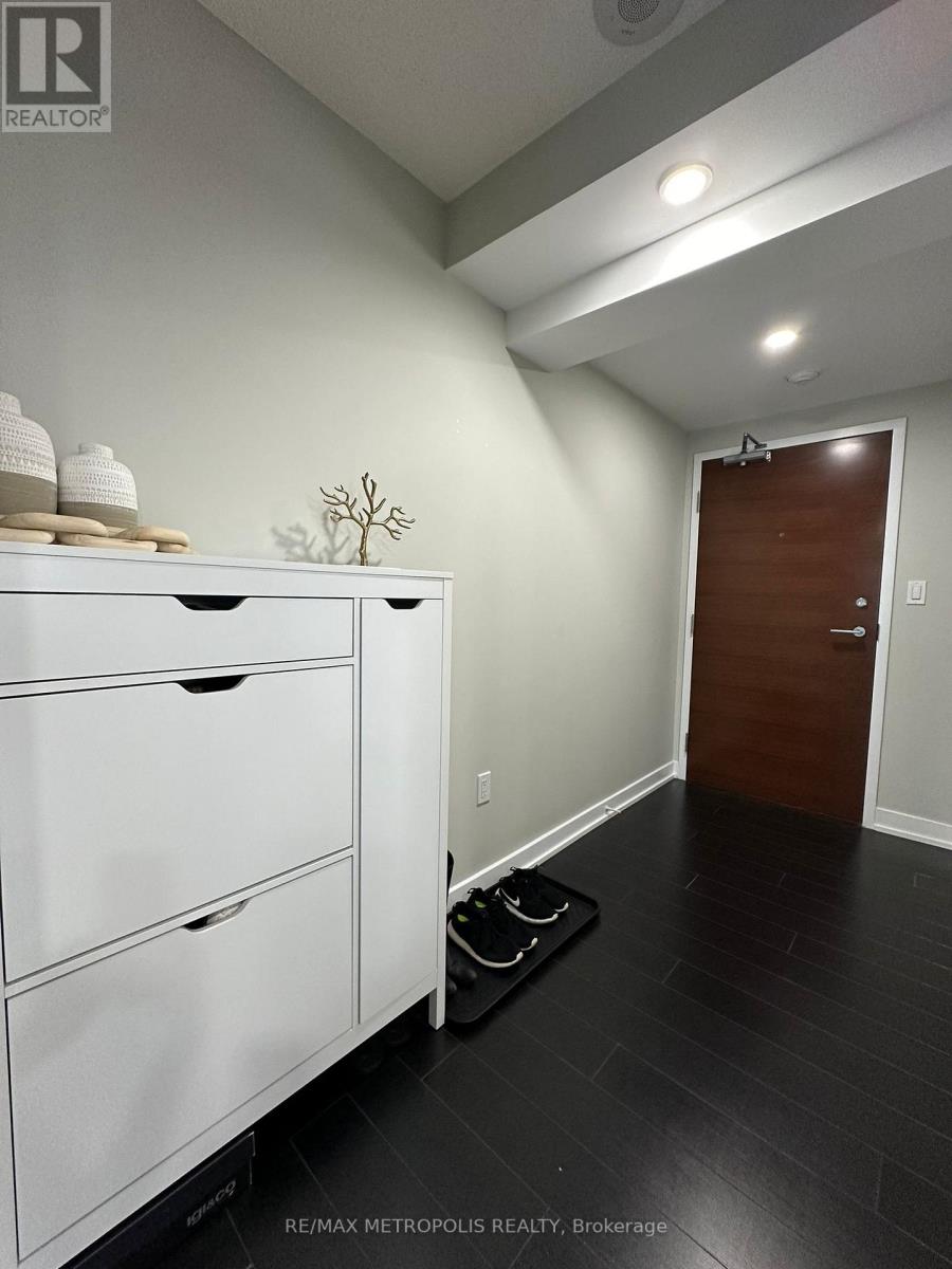 2202 - 15 ICEBOAT TERRACE, Toronto, Ontario