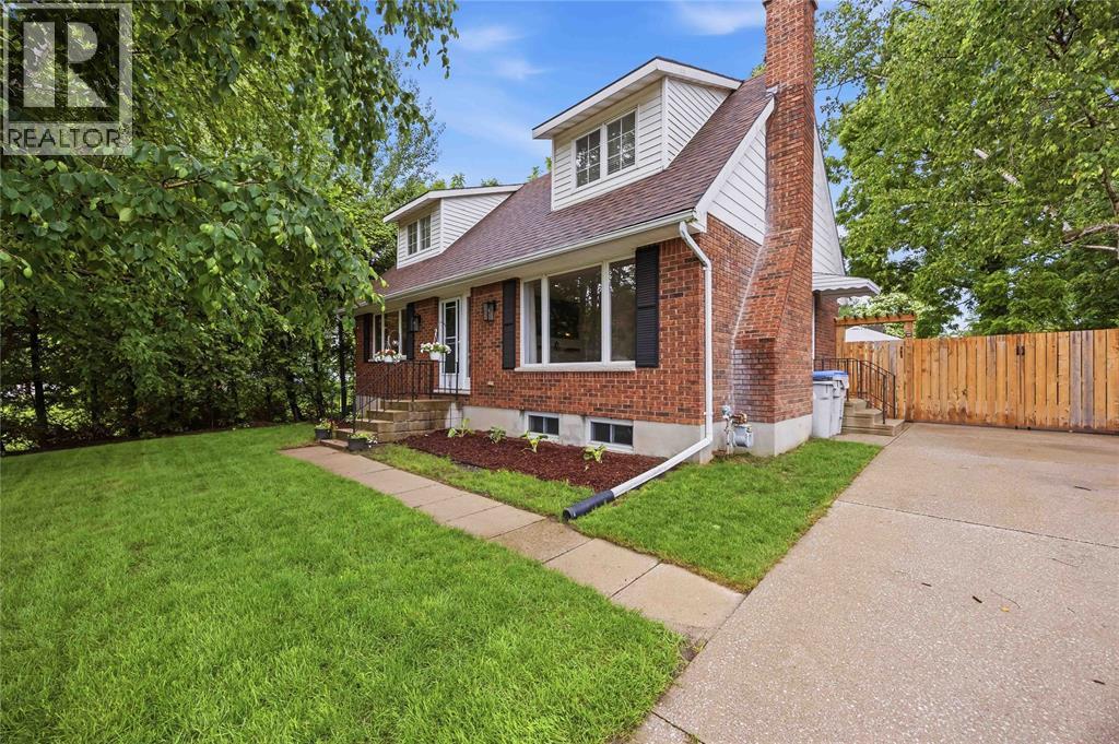26 Arthur Street, Lambton Shores, Ontario  N0N 1J0 - Photo 2 - 26014952