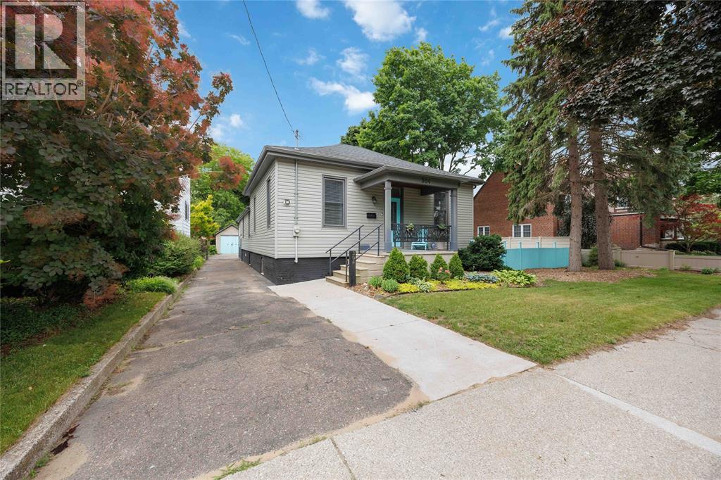 304 Brock Street North, Sarnia, Ontario  N7T 5Z8 - Photo 2 - 26014412