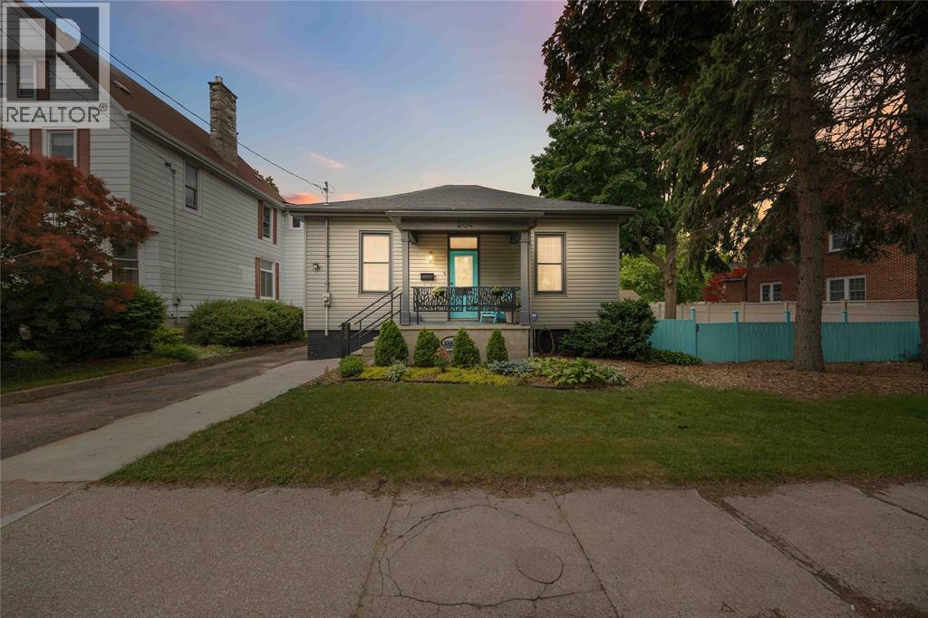 304 Brock Street North, Sarnia, Ontario  N7T 5Z8 - Photo 4 - 26014412