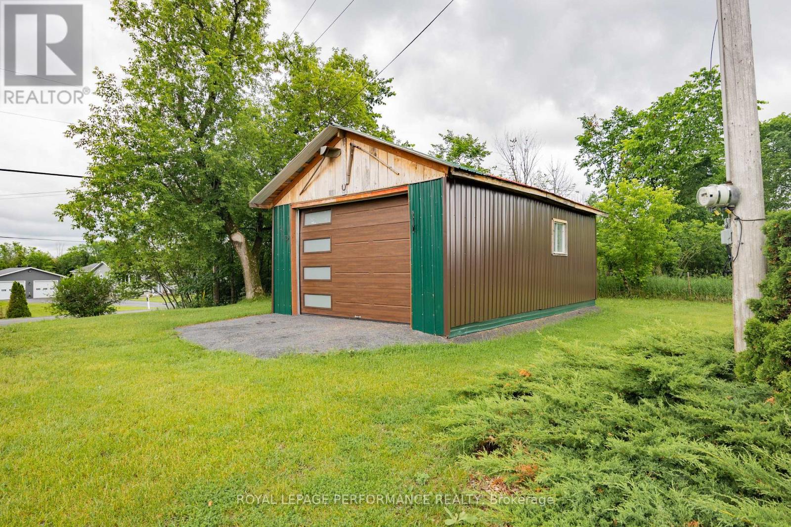 20195 Kenyon Conc Rd 1 Road, North Glengarry, Ontario K0C 1A0 - Photo 16 - X13479586