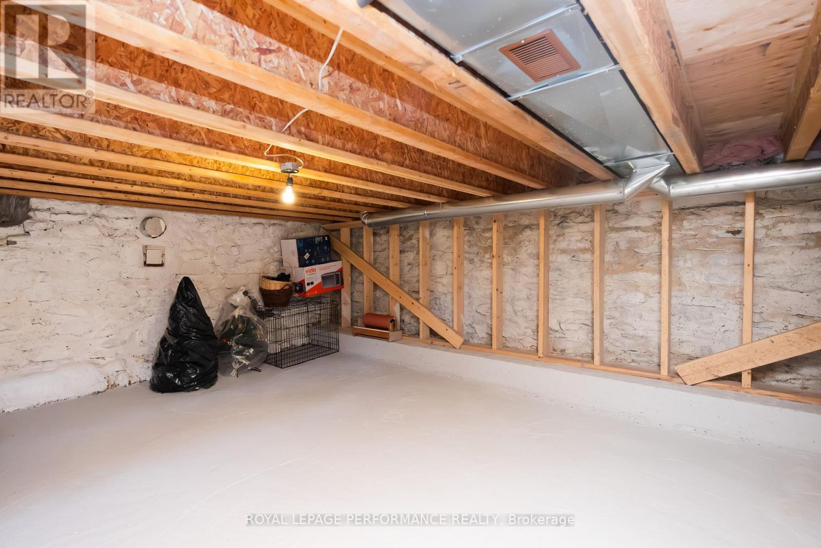 20195 Kenyon Conc Rd 1 Road, North Glengarry, Ontario K0C 1A0 - Photo 45 - X13479586
