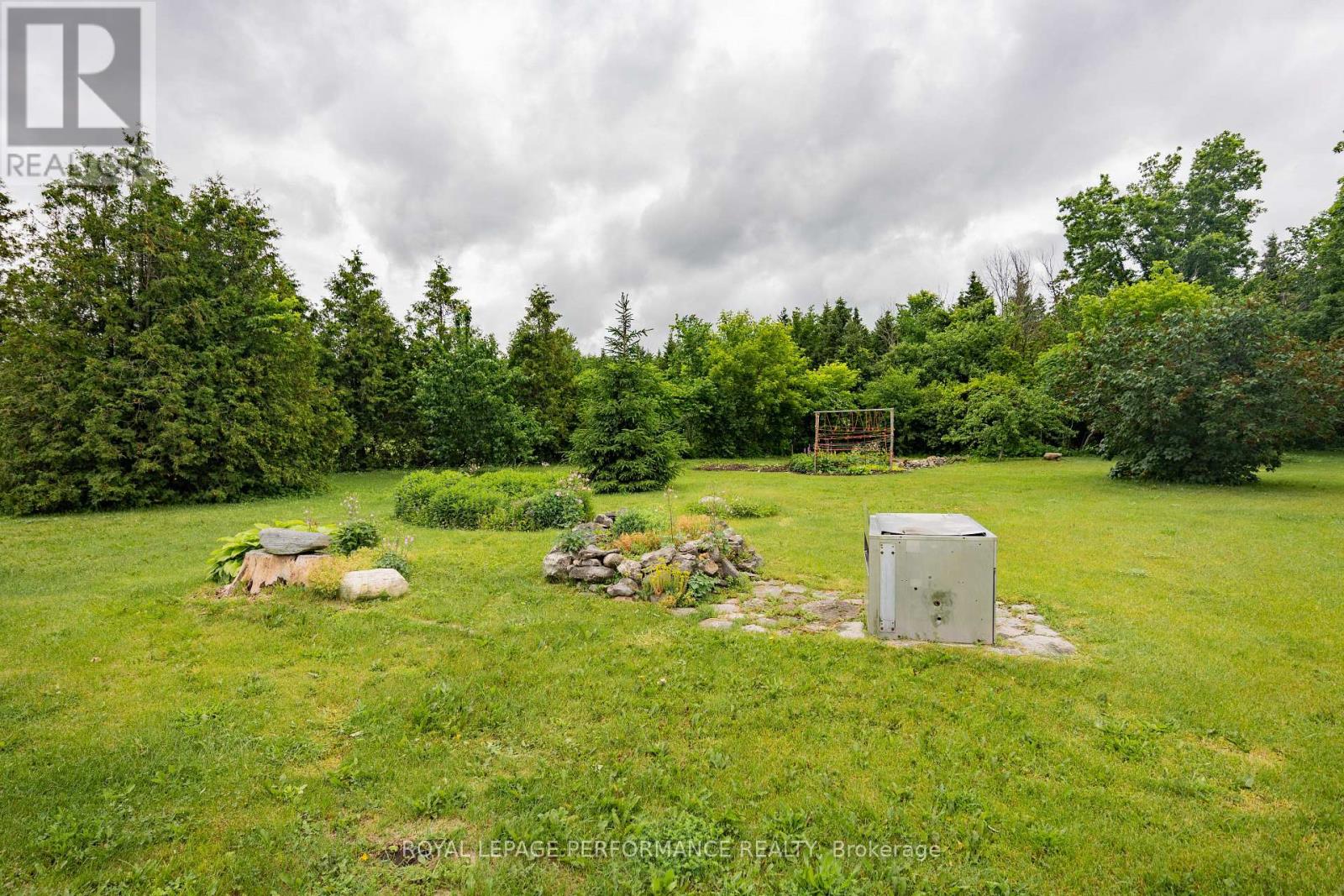 20195 Kenyon Conc Rd 1 Road, North Glengarry, Ontario K0C 1A0 - Photo 6 - X13479586