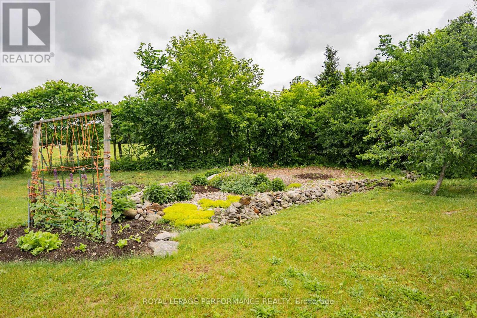 20195 Kenyon Conc Rd 1 Road, North Glengarry, Ontario K0C 1A0 - Photo 9 - X13479586