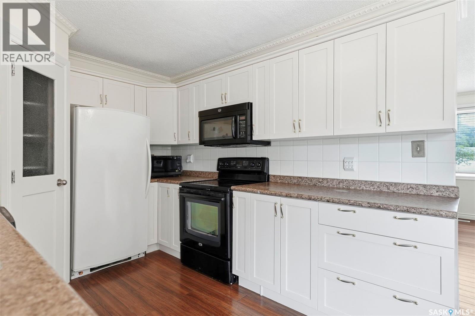 526 Mckercher Drive, Saskatoon, Saskatchewan  S7H 3W6 - Photo 9 - SK040404