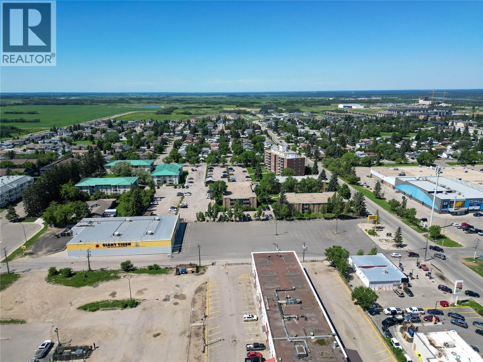 267 32nd Street W, Prince Albert, Saskatchewan  S6V 5Z2 - Photo 5 - SK040398