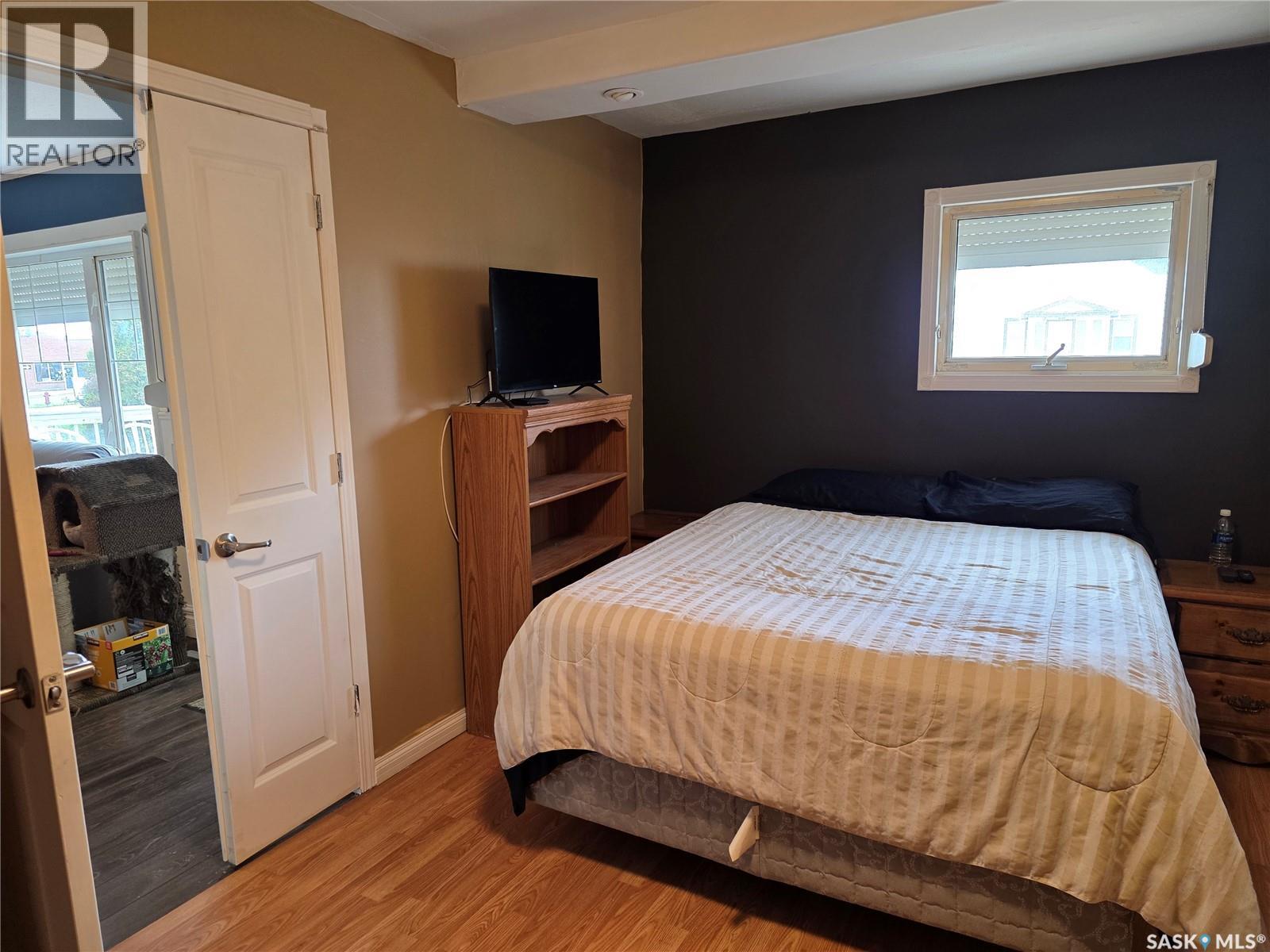 227 10th Avenue Nw, Swift Current, Saskatchewan  S9H 1B4 - Photo 10 - SK040383