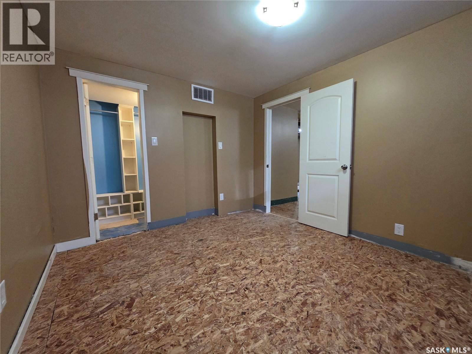 227 10th Avenue Nw, Swift Current, Saskatchewan  S9H 1B4 - Photo 22 - SK040383
