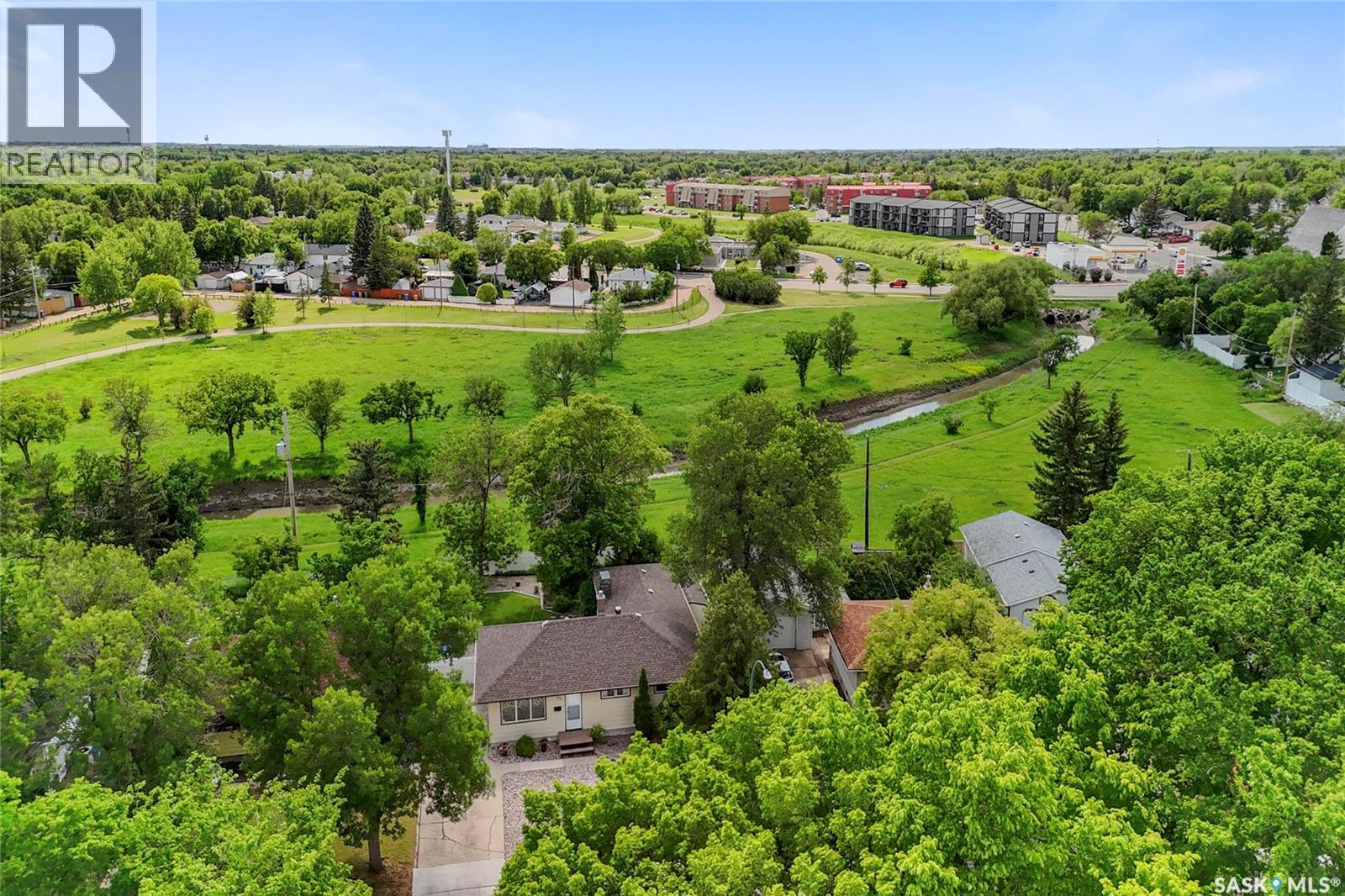 133 Ellison CRESCENT, Regina, Saskatchewan