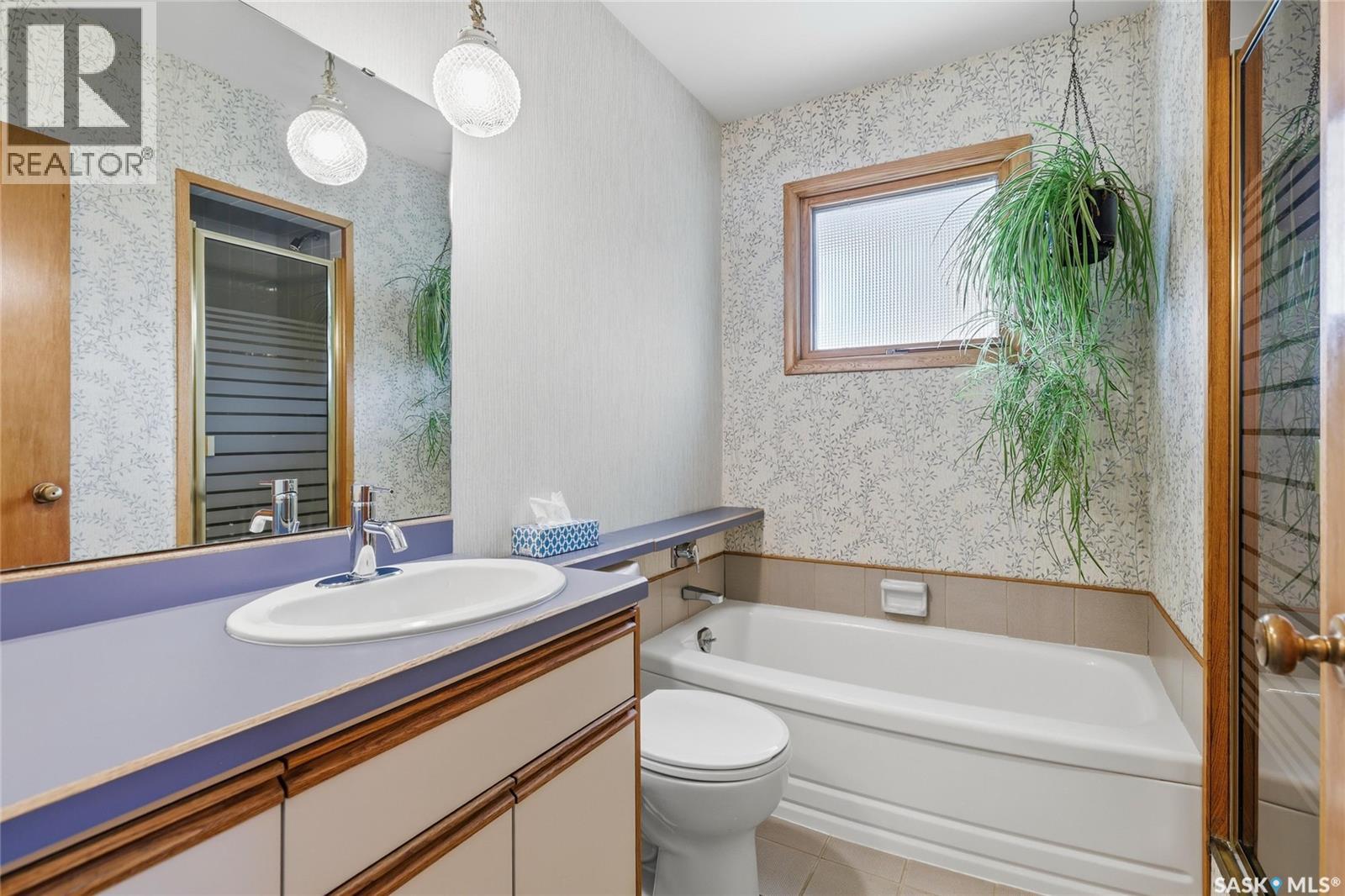 133 Ellison Crescent, Regina, Saskatchewan  S4R 4V6 - Photo 16 - SK040377