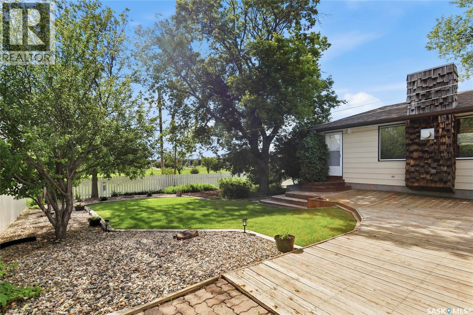 133 Ellison Crescent, Regina, Saskatchewan  S4R 4V6 - Photo 30 - SK040377
