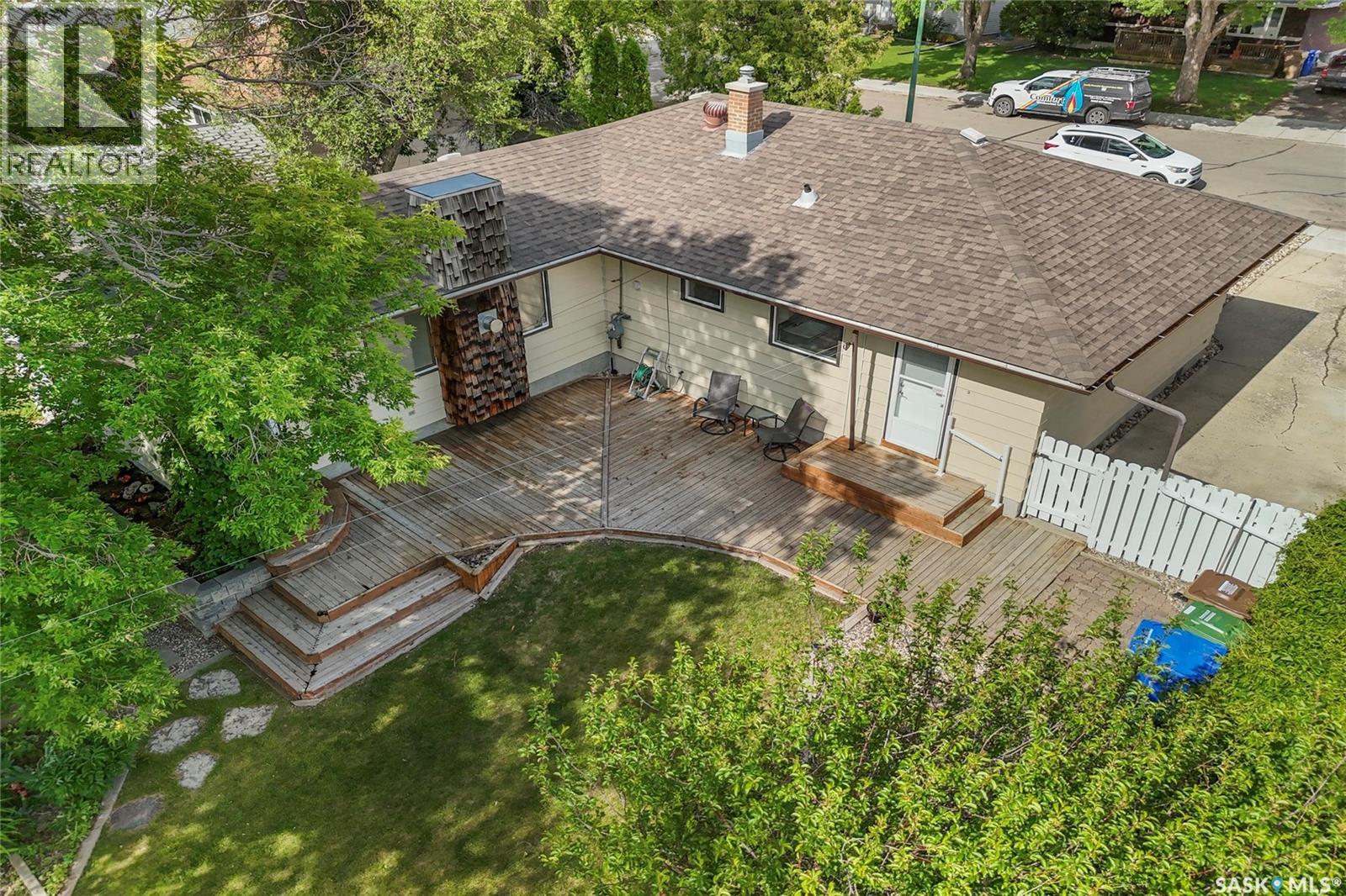 133 Ellison Crescent, Regina, Saskatchewan  S4R 4V6 - Photo 41 - SK040377