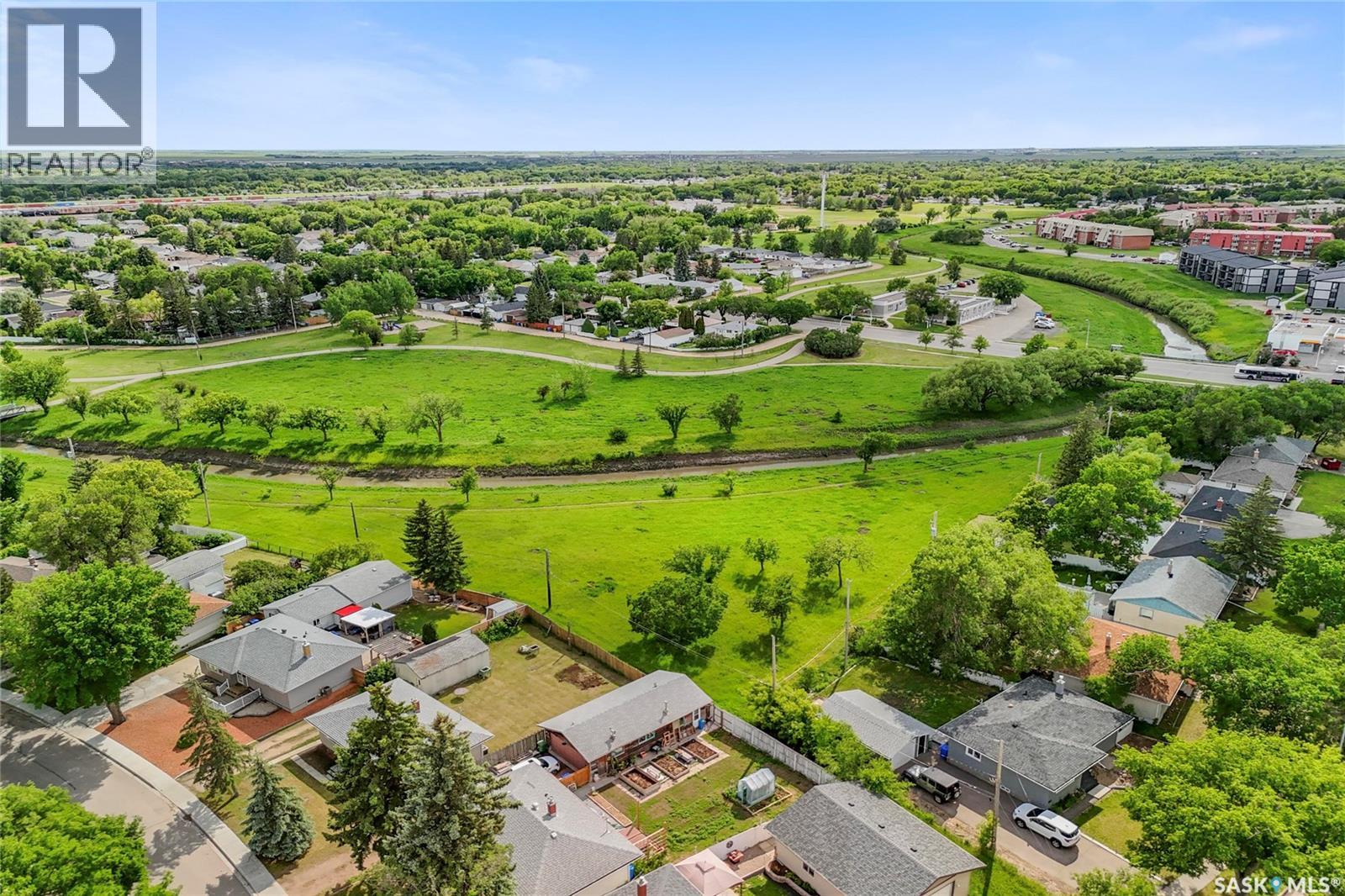 133 Ellison Crescent, Regina, Saskatchewan  S4R 4V6 - Photo 43 - SK040377