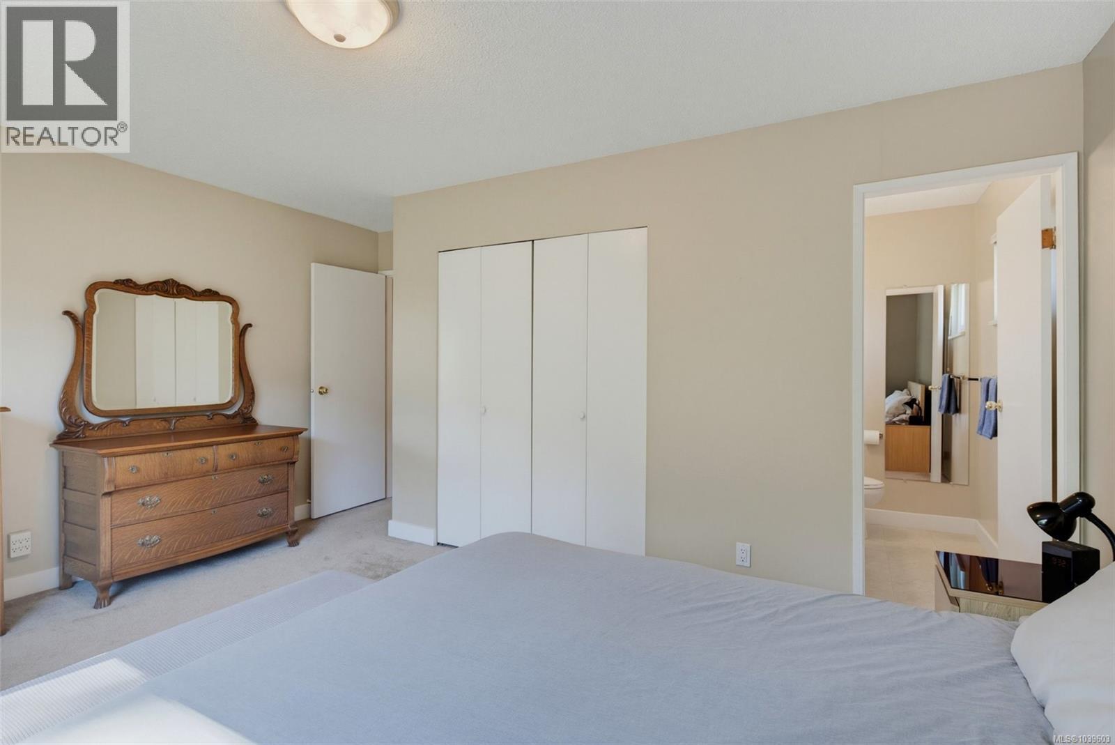 755 Mann Ave, Saanich, British Columbia  V8Z 3C3 - Photo 18 - 1039603