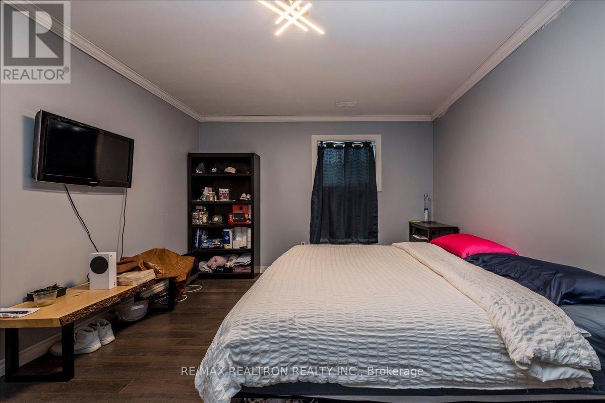 4261 Huronia Road, Orillia, Ontario  L3V 0G8 - Photo 23 - S13479718
