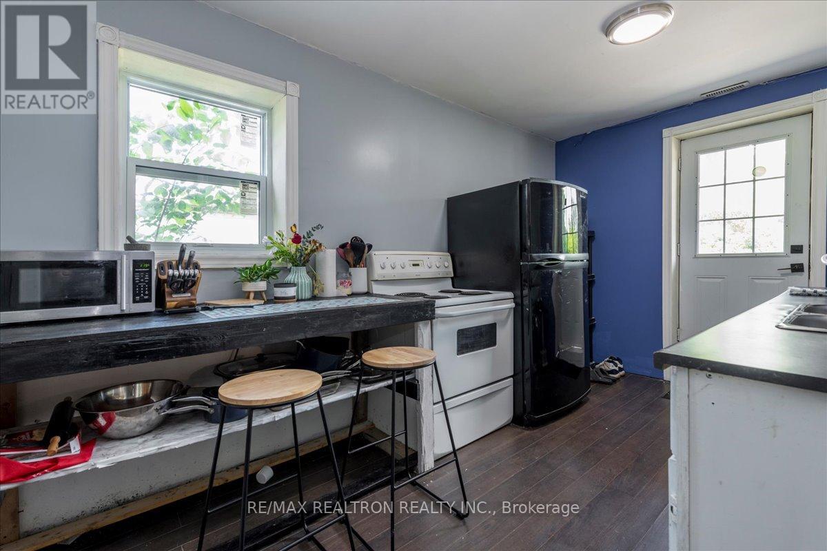 4261 Huronia Road, Orillia, Ontario  L3V 0G8 - Photo 26 - S13479718
