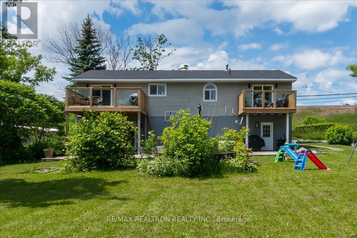 4261 Huronia Road, Orillia, Ontario  L3V 0G8 - Photo 29 - S13479718