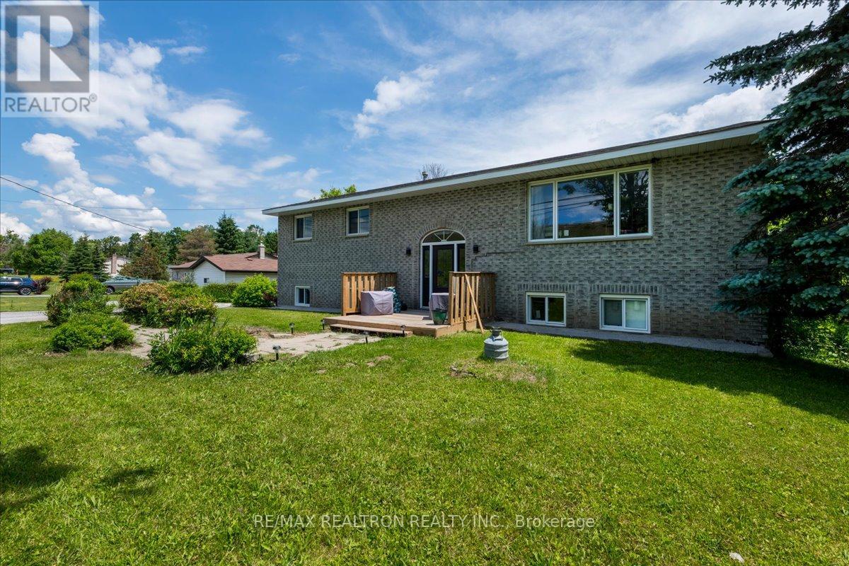 4261 Huronia Road, Orillia, Ontario  L3V 0G8 - Photo 34 - S13479718