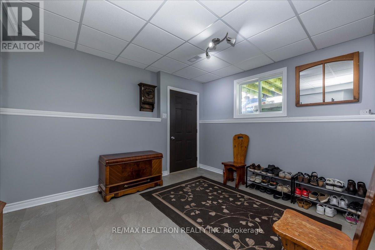 4 Templeton Drive, Clearview, Ontario  L0M 1N0 - Photo 28 - S13479754