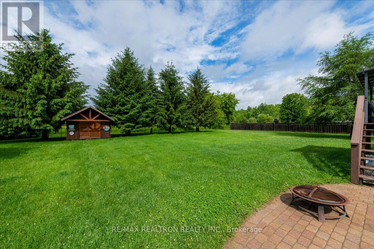 4 Templeton Drive, Clearview, Ontario  L0M 1N0 - Photo 33 - S13479754