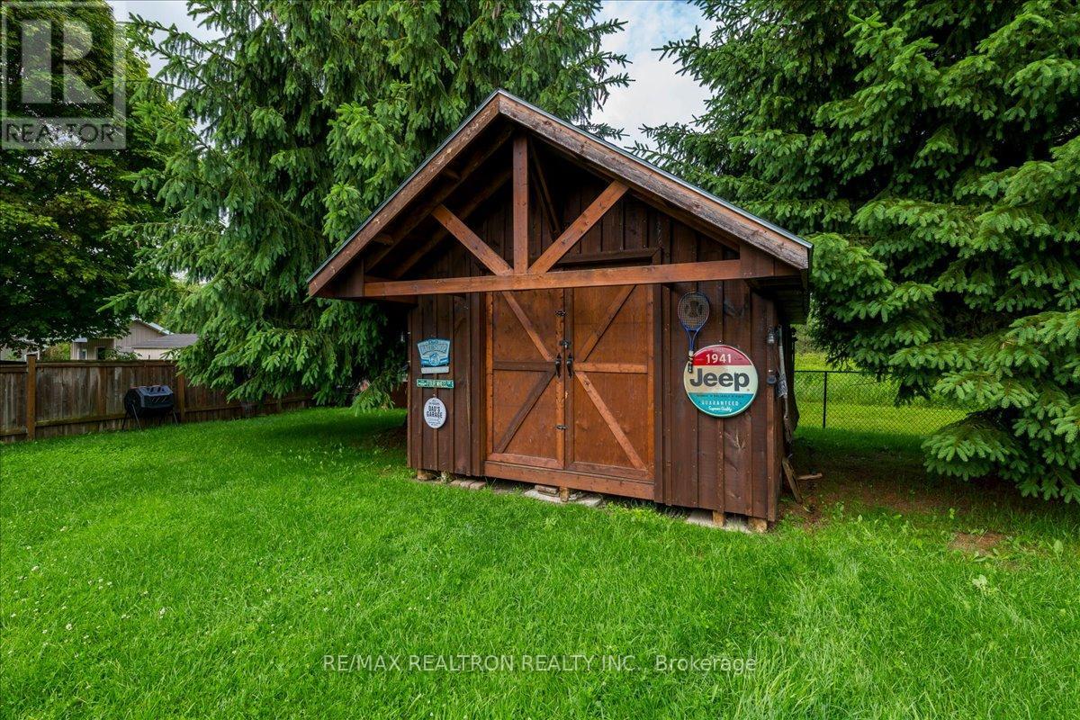 4 Templeton Drive, Clearview, Ontario  L0M 1N0 - Photo 35 - S13479754