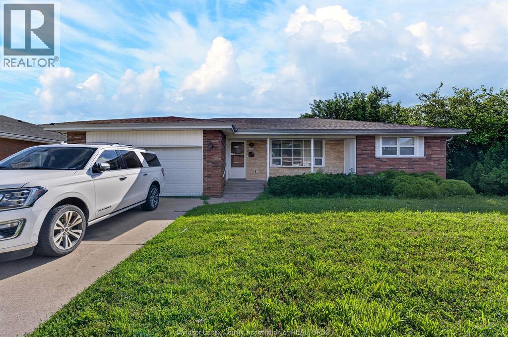 MLS# 26012971: 2450 MCKAY AVENUE, Windsor, Canada