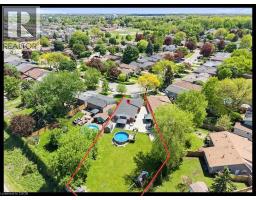 104 FIONA Crescent, Hamilton, Ontario