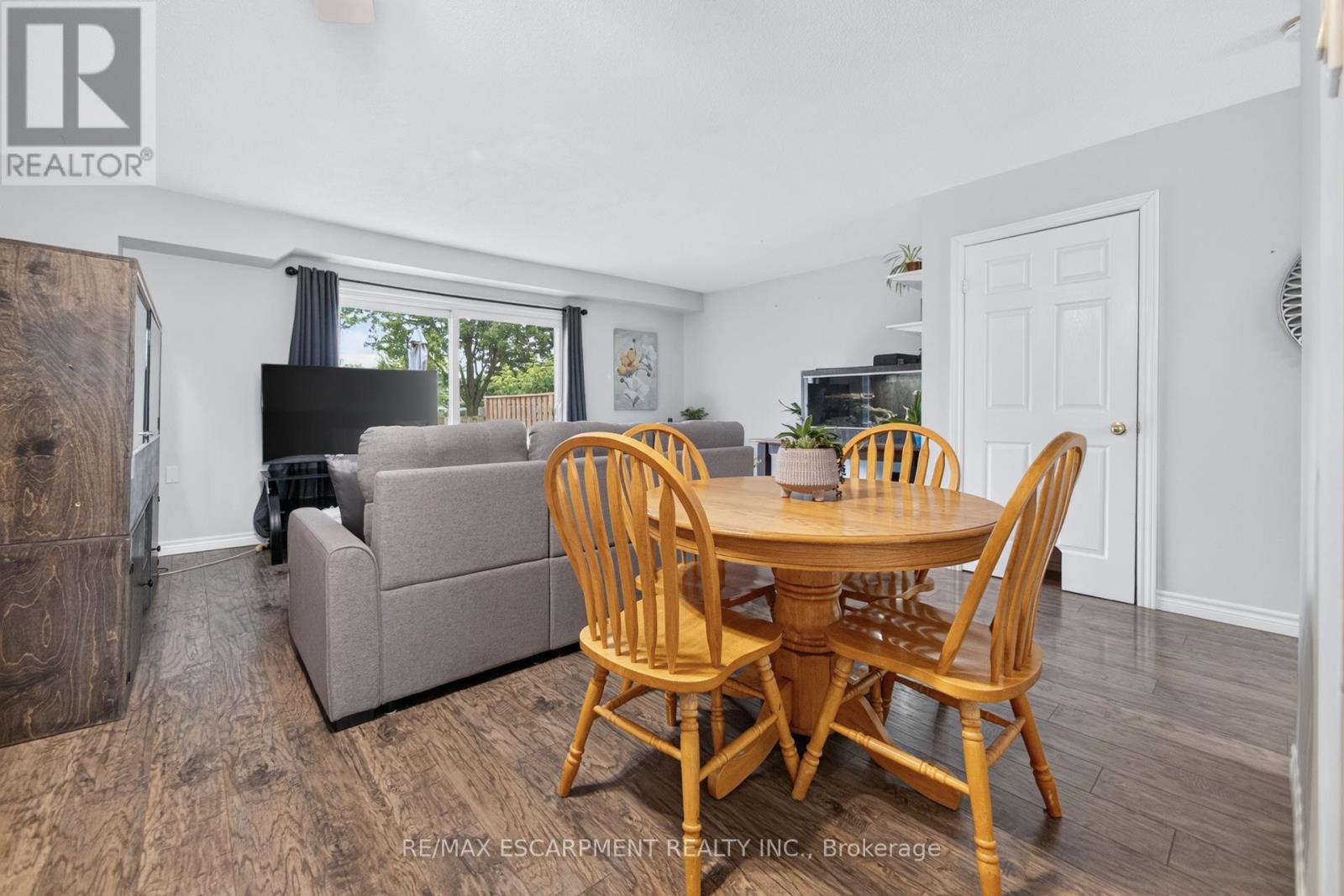 647 Woodward Avenue, Milton, Ontario  L9T 3K4 - Photo 11 - W13479566