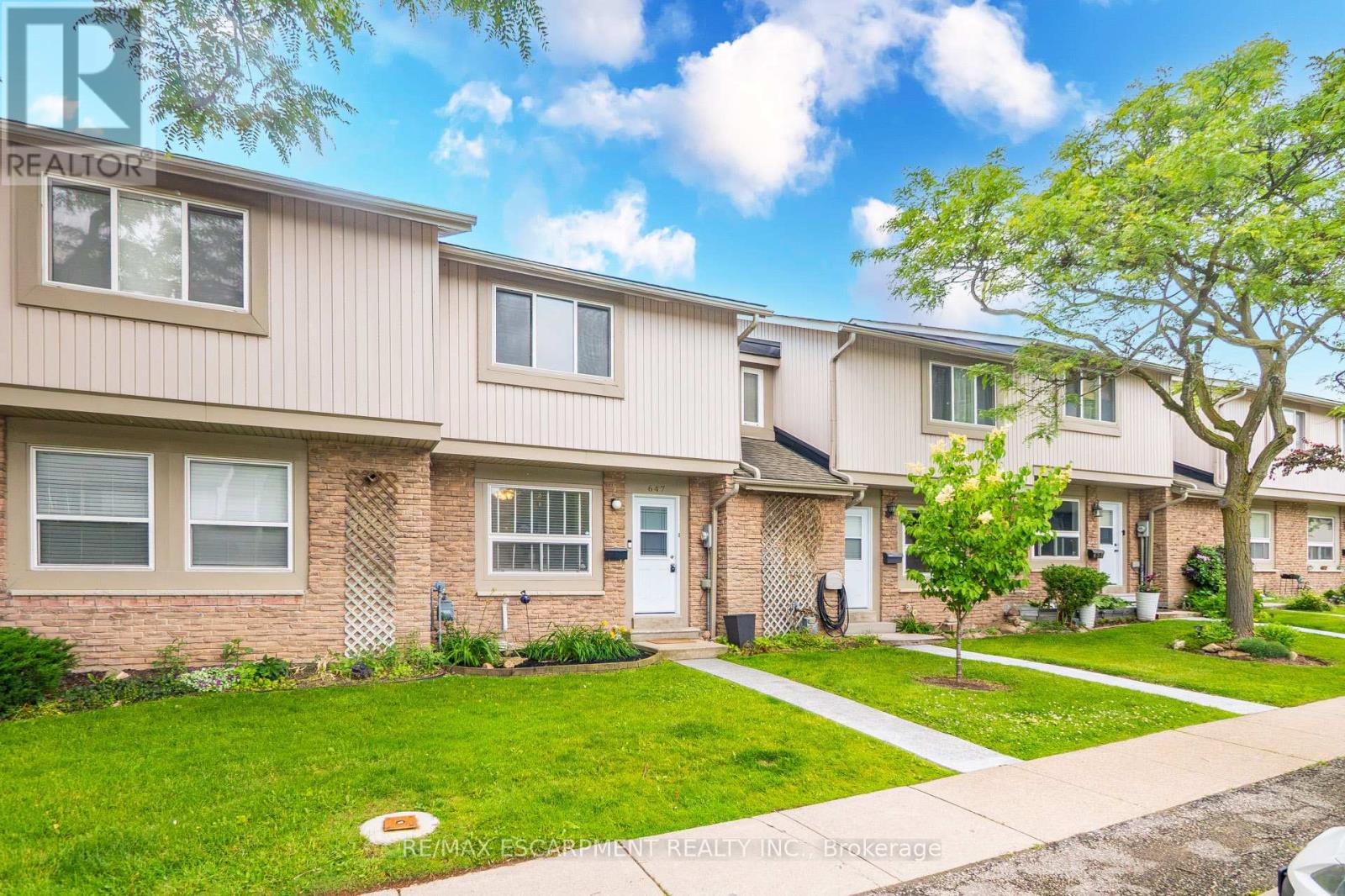 647 Woodward Avenue, Milton, Ontario  L9T 3K4 - Photo 2 - W13479566