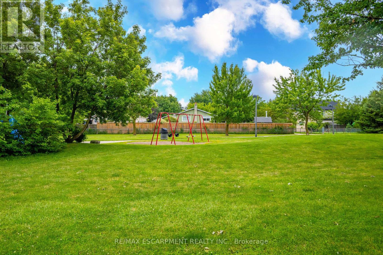 647 Woodward Avenue, Milton, Ontario  L9T 3K4 - Photo 48 - W13479566