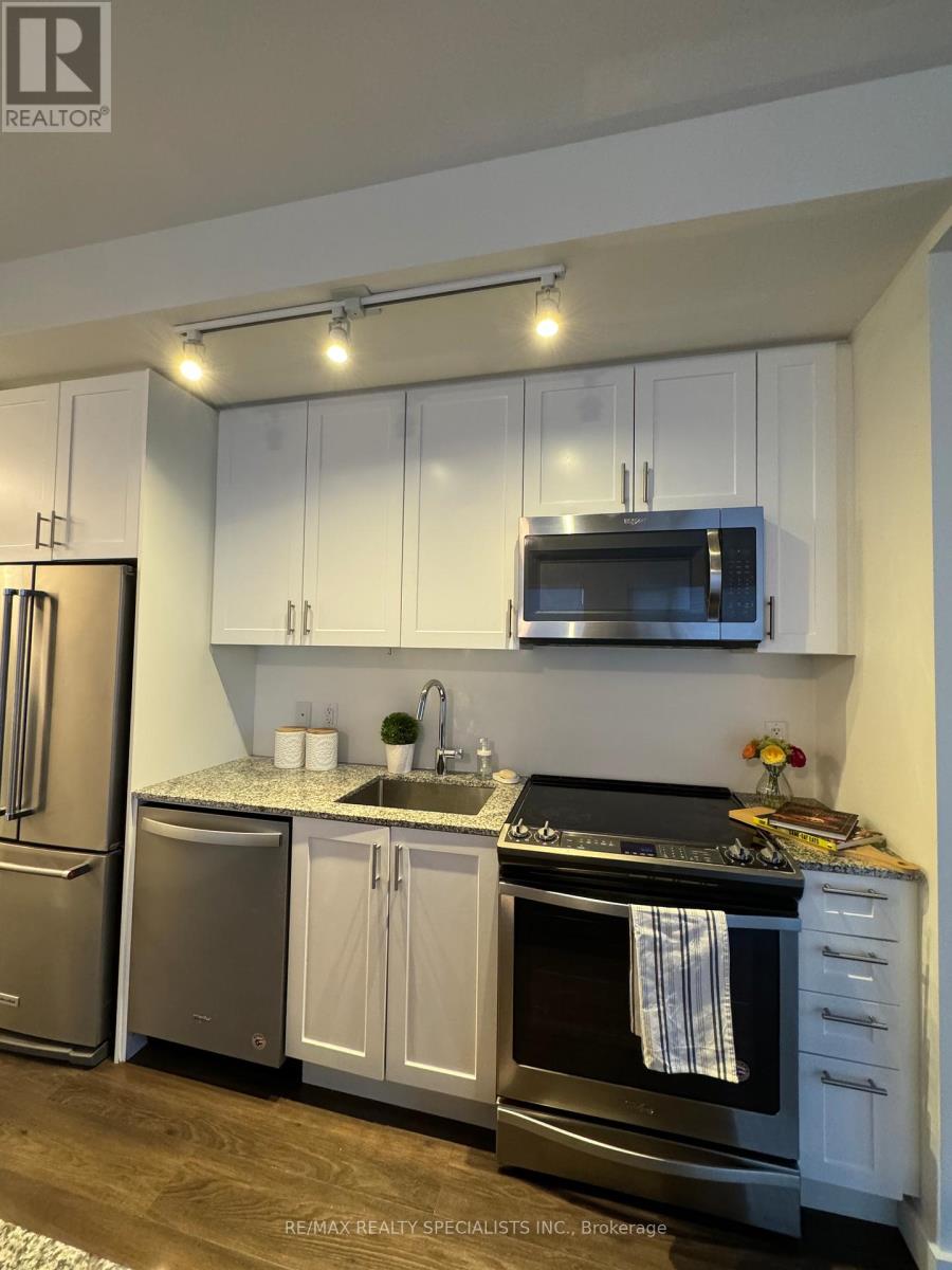 214 - 150 Sabina Drive, Oakville, Ontario L6H 0W3 - Photo 11 - W13479650