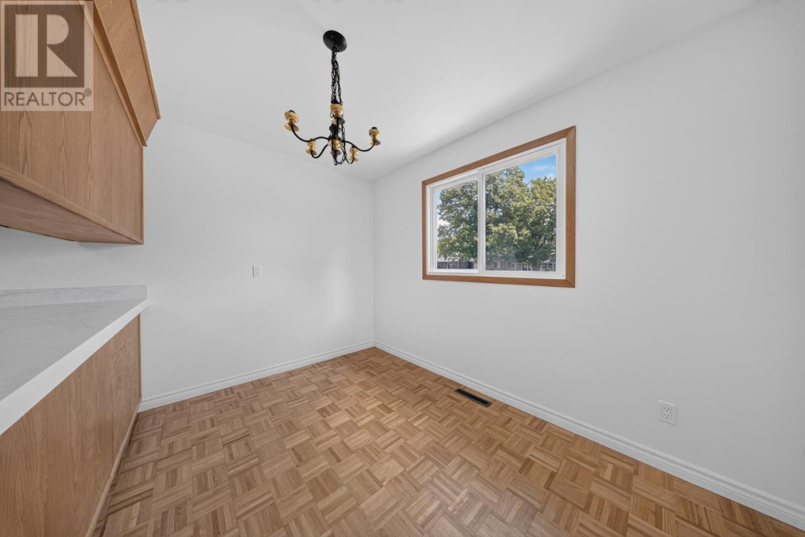 210 Chambers Ave, Sault Ste. Marie, Ontario P6A 4V7 - Photo 24 - SM261564