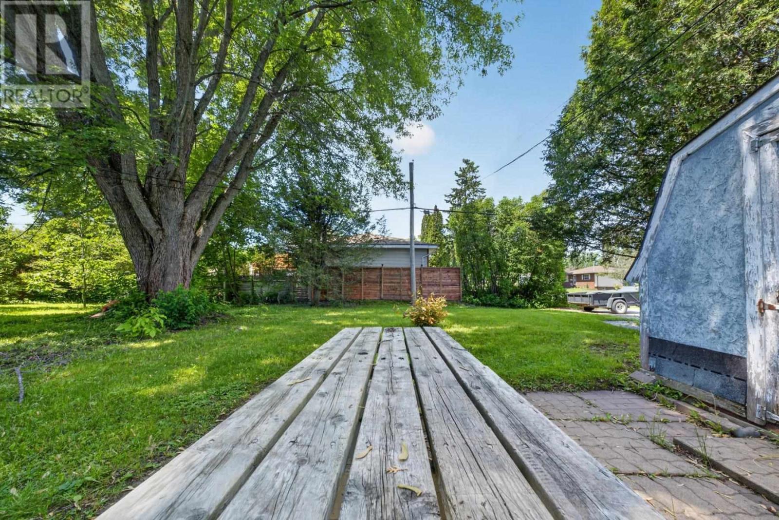 210 Chambers Ave, Sault Ste. Marie, Ontario P6A 4V7 - Photo 36 - SM261564