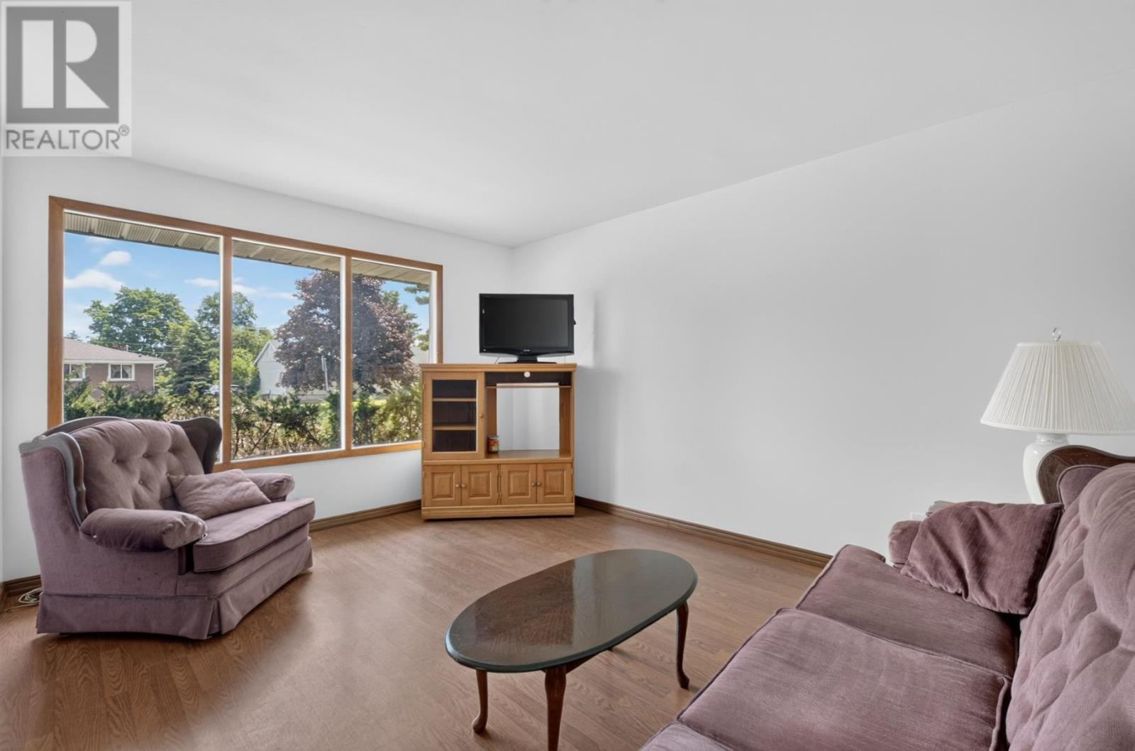 210 Chambers Ave, Sault Ste. Marie, Ontario P6A 4V7 - Photo 7 - SM261564
