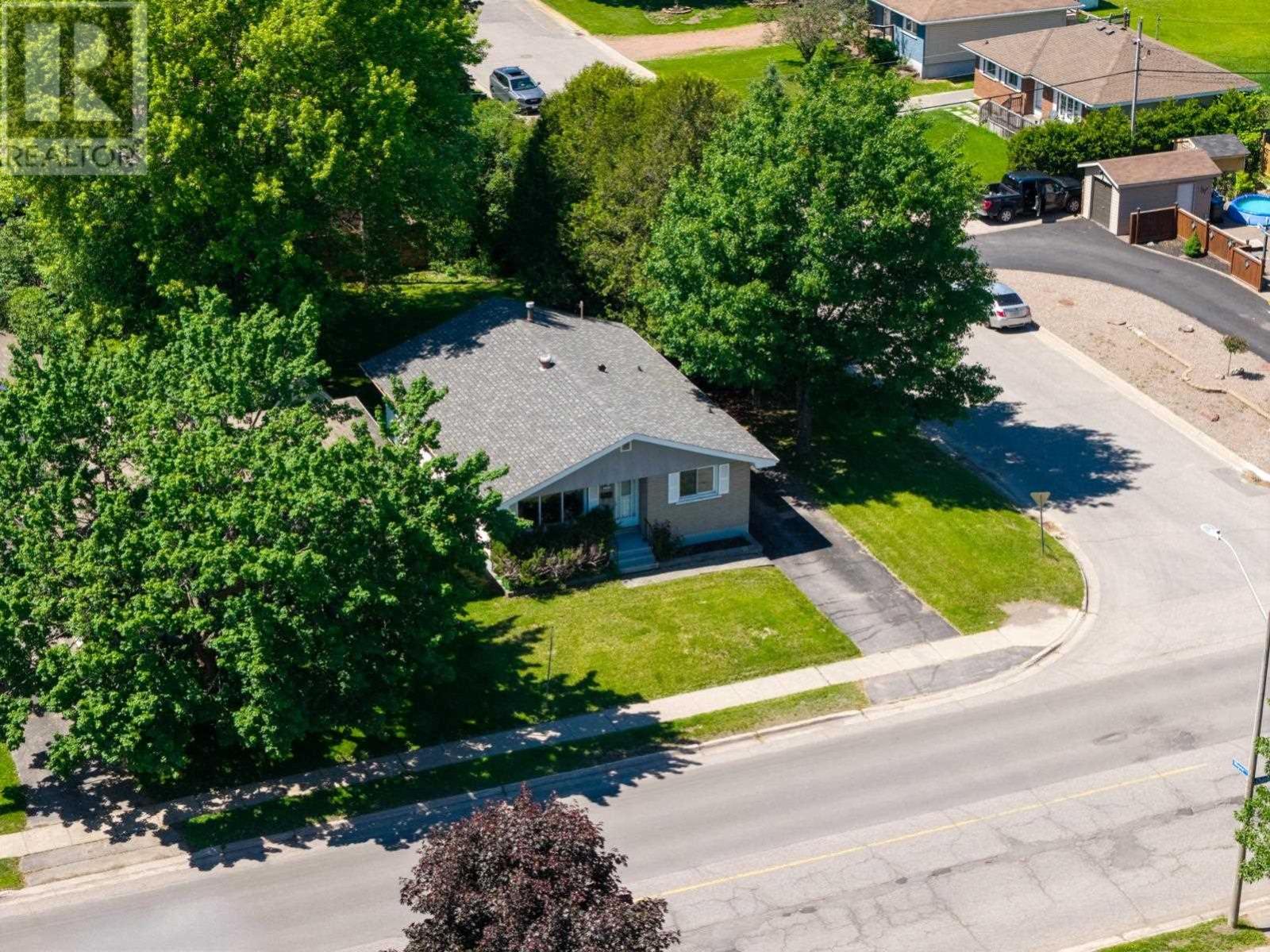 210 Chambers Ave, Sault Ste. Marie, Ontario P6A 4V7 - Photo 42 - SM261564