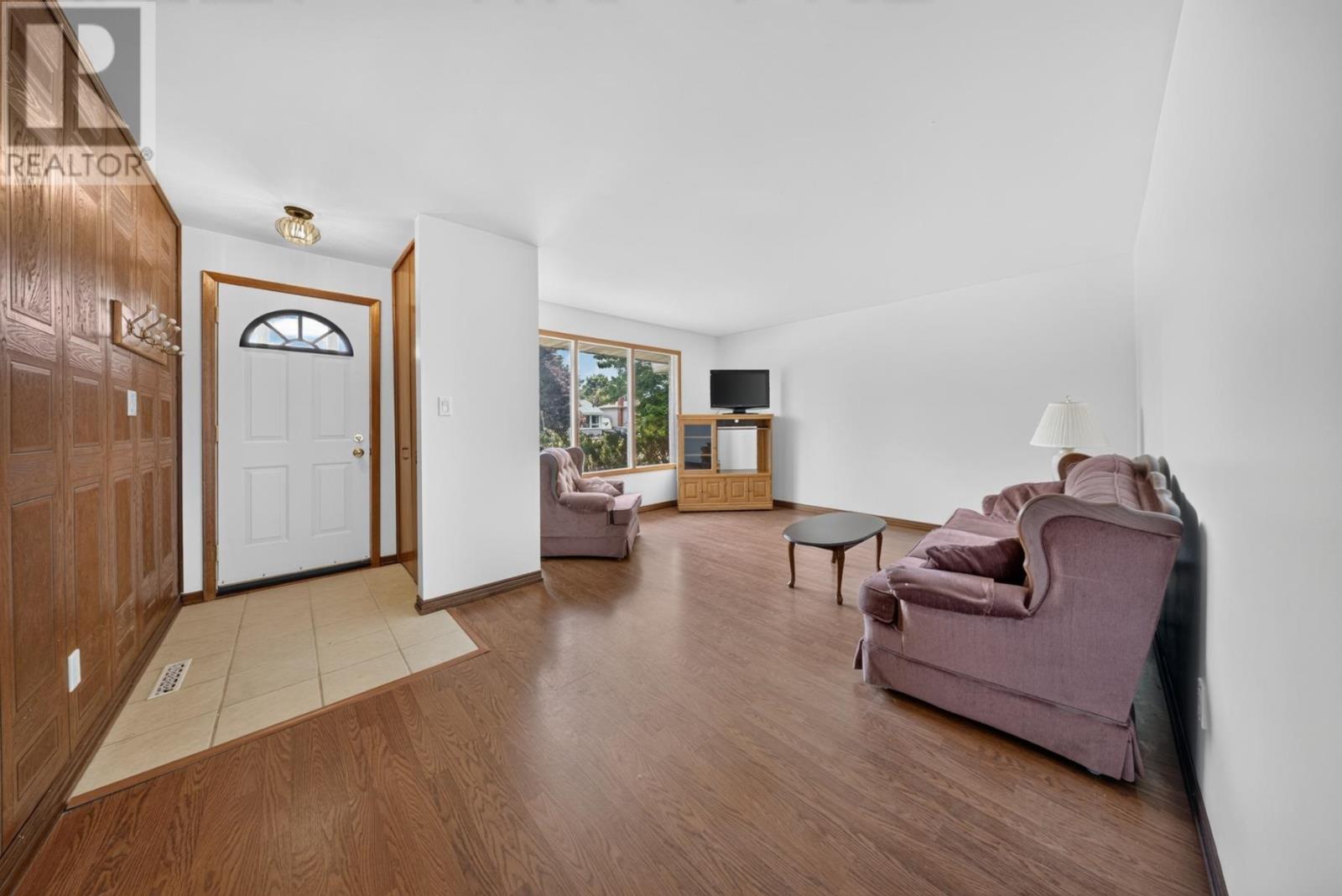 210 Chambers Ave, Sault Ste. Marie, Ontario P6A 4V7 - Photo 6 - SM261564