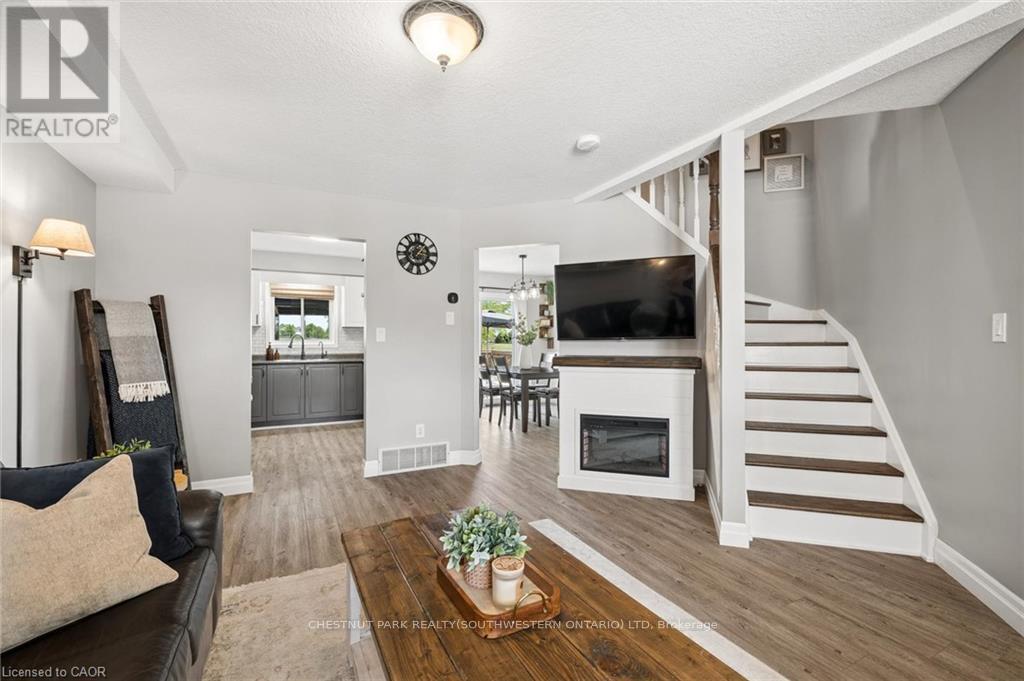 16 White Sands Court, Kitchener, Ontario  N2E 3S4 - Photo 7 - X13479550