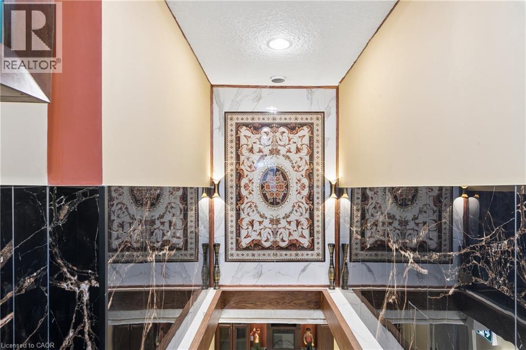 19 King Street E Unit# B, Kitchener, Ontario N2G 2K4 - Photo 2 - 40842034