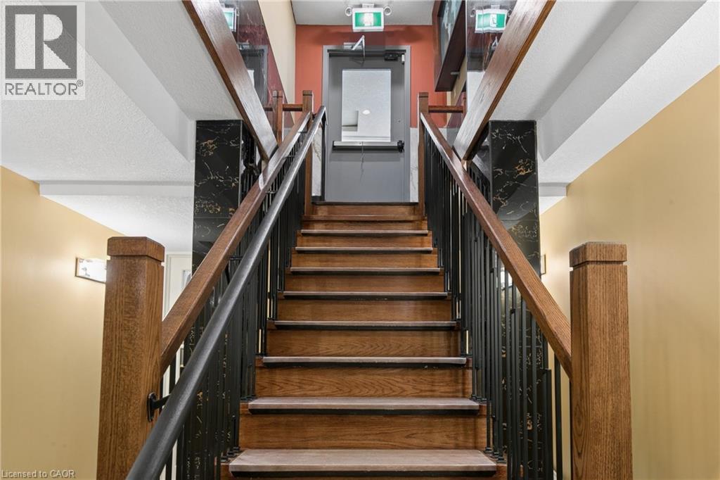 19 King Street E Unit# B, Kitchener, Ontario N2G 2K4 - Photo 3 - 40842034