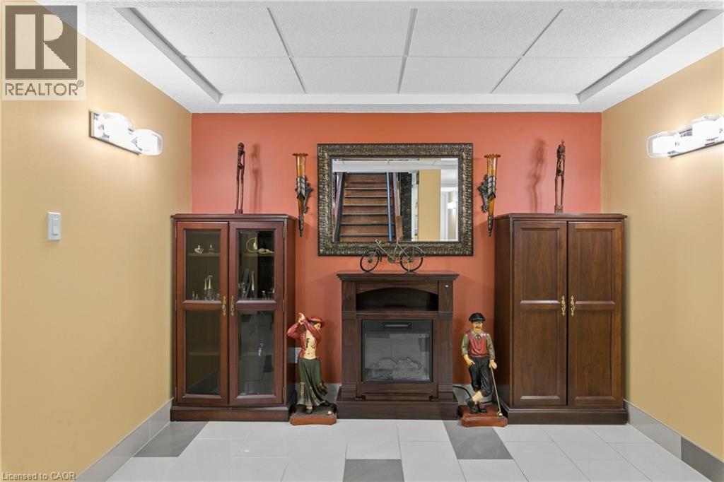 19 King Street E Unit# B, Kitchener, Ontario N2G 2K4 - Photo 4 - 40842034