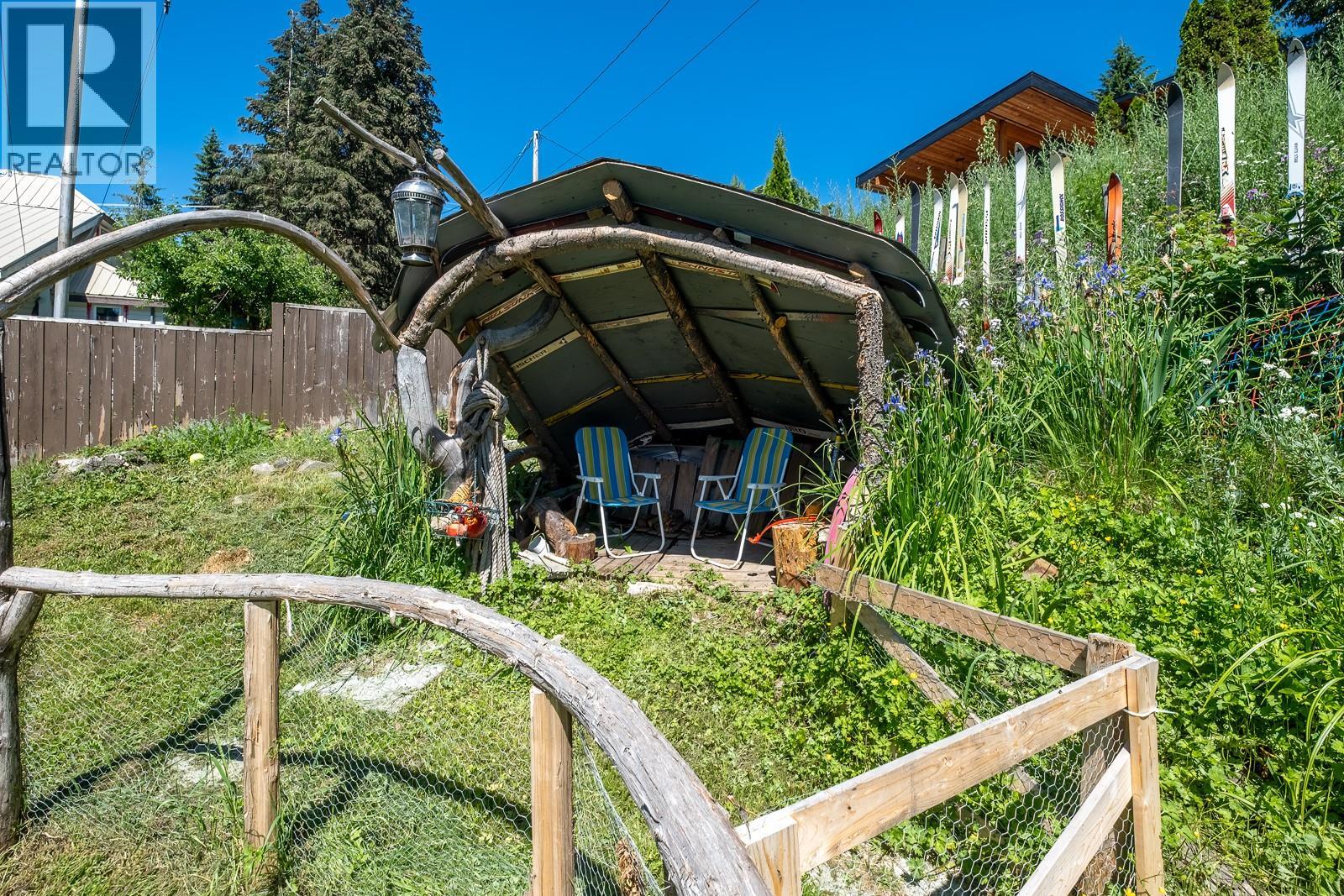 1730 Kootenay Avenue, Rossland, British Columbia  V0G 1Y0 - Photo 42 - 10380318