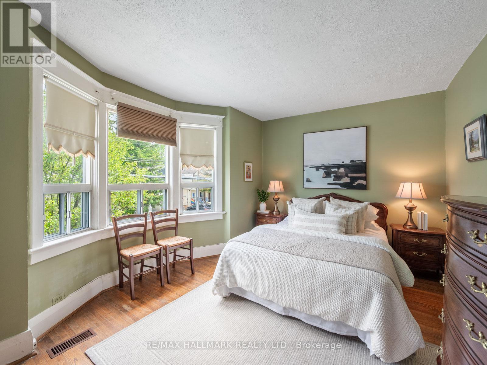 326 Cedarvale Avenue, Toronto, Ontario  M4C 4K4 - Photo 13 - E13419412