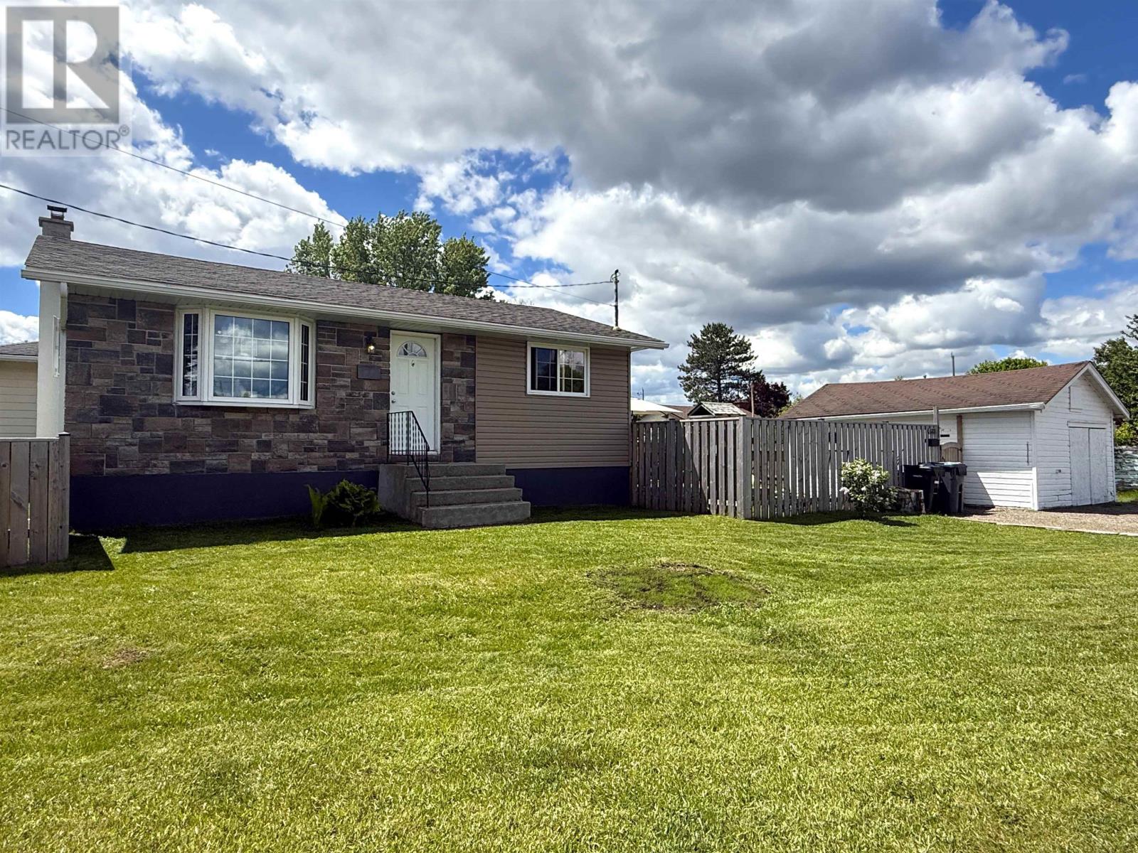 177 Shipley ST, Thunder Bay, Ontario