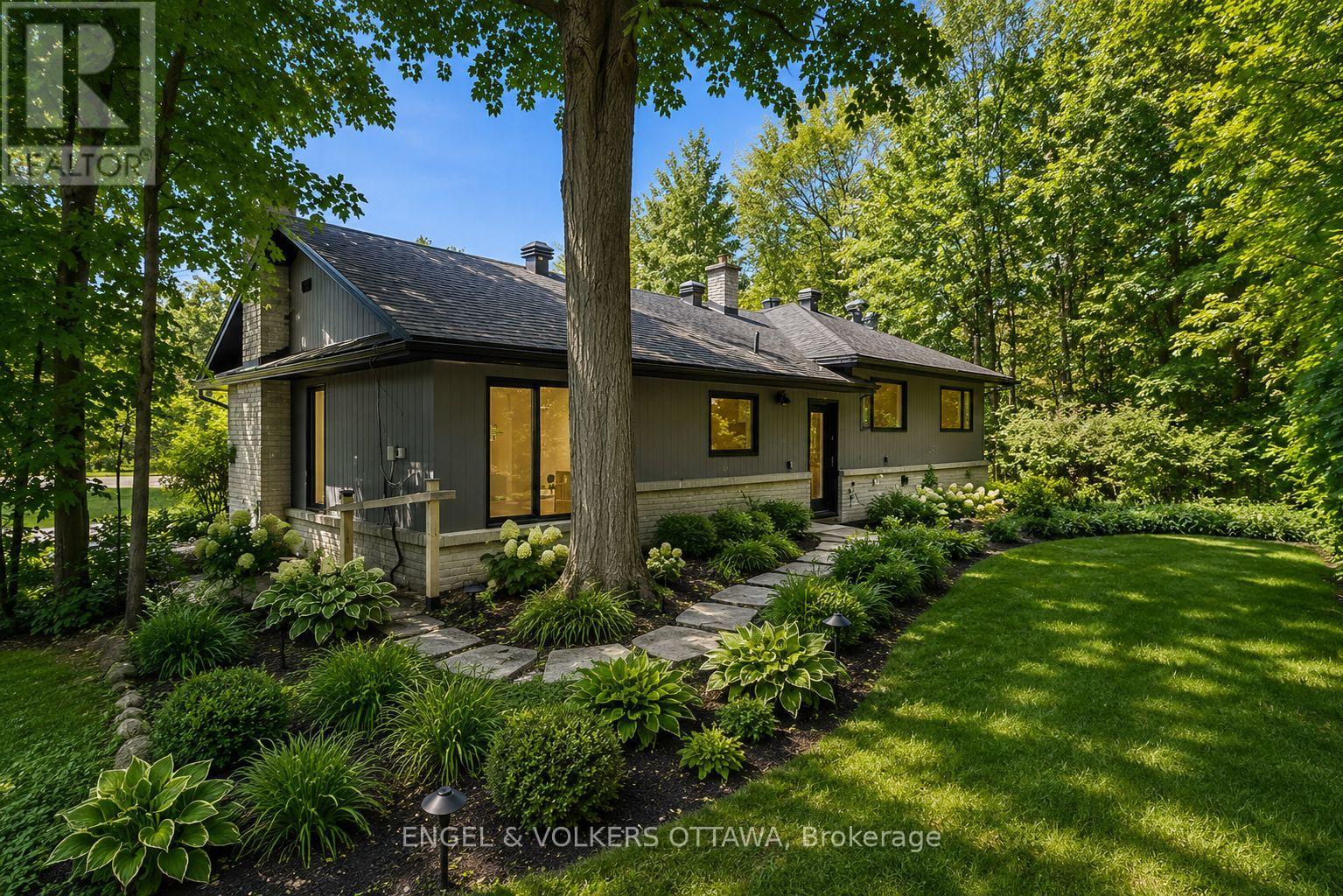 1 Amberly Place, Ottawa, Ontario  K1J 7J9 - Photo 22 - X13479888
