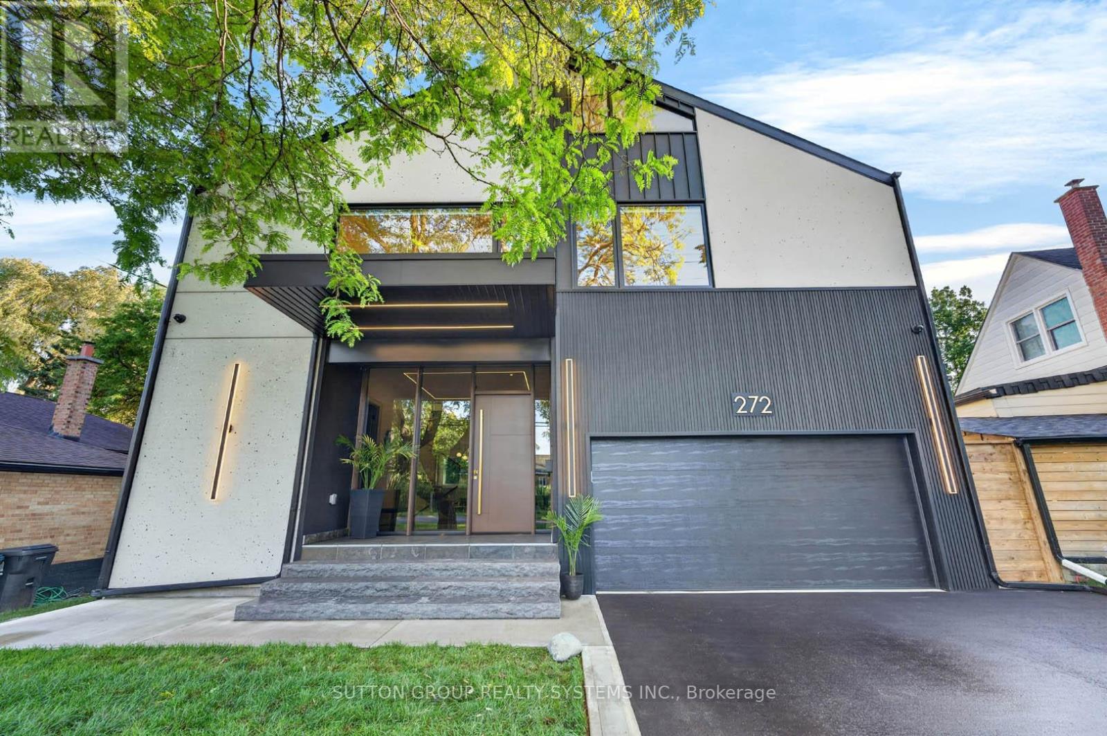 272 RENFORTH DRIVE, Toronto, Ontario