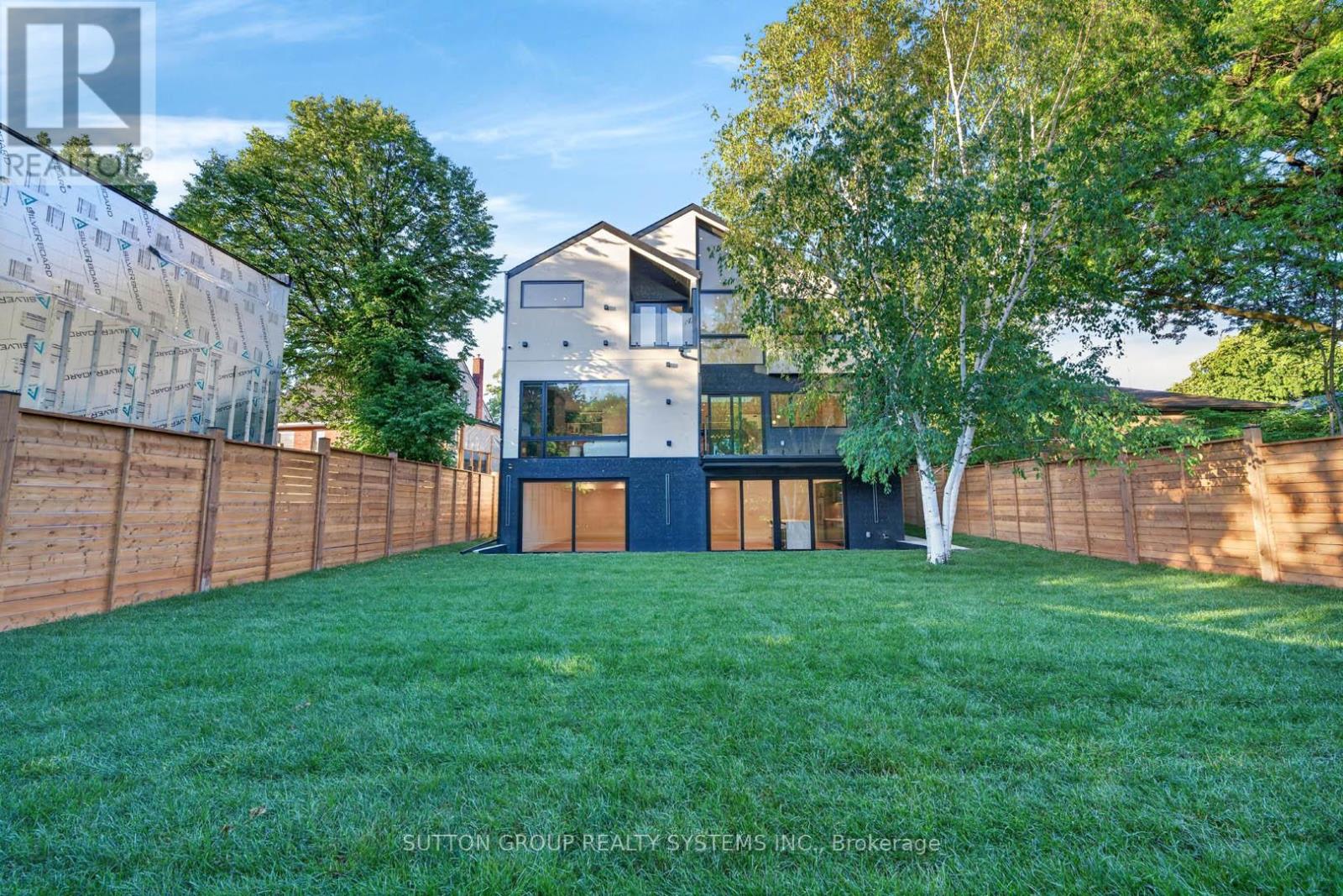 272 Renforth Drive, Toronto, Ontario  M9C 2K9 - Photo 48 - W13457538