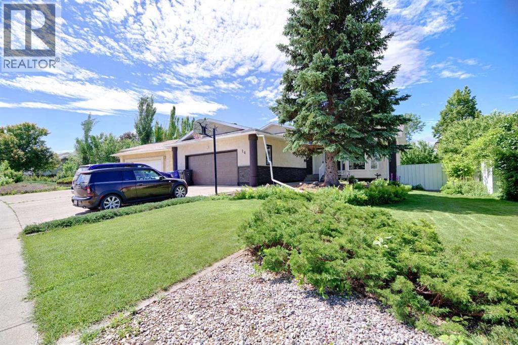 14 Mt Brazeau Road W, Lethbridge, Alberta  T1K 6L6 - Photo 3 - A2323445
