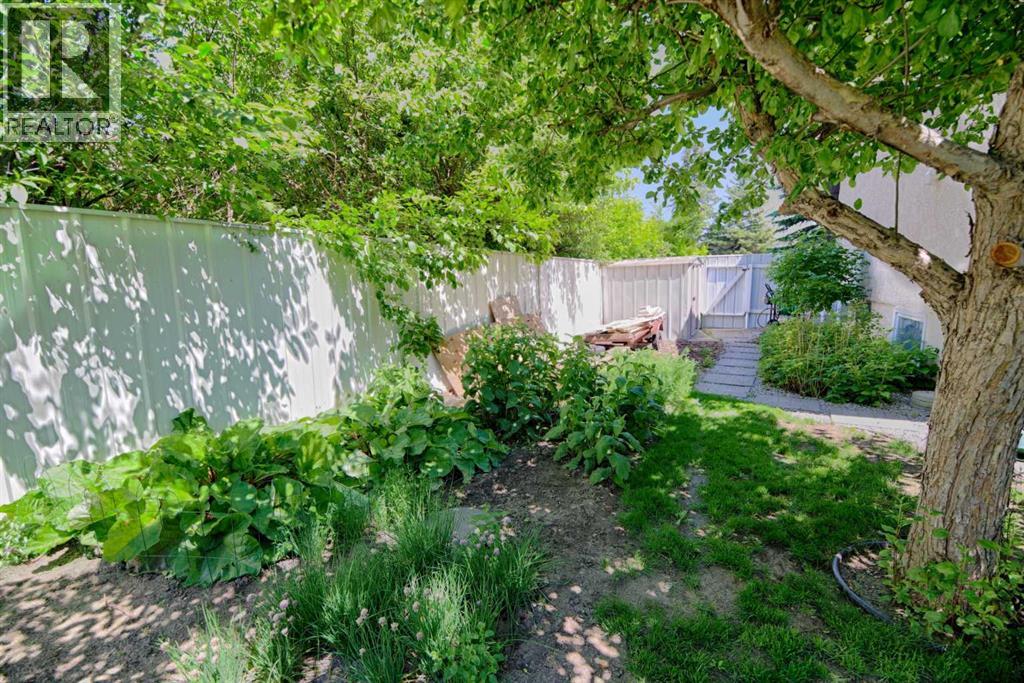 14 Mt Brazeau Road W, Lethbridge, Alberta  T1K 6L6 - Photo 38 - A2323445
